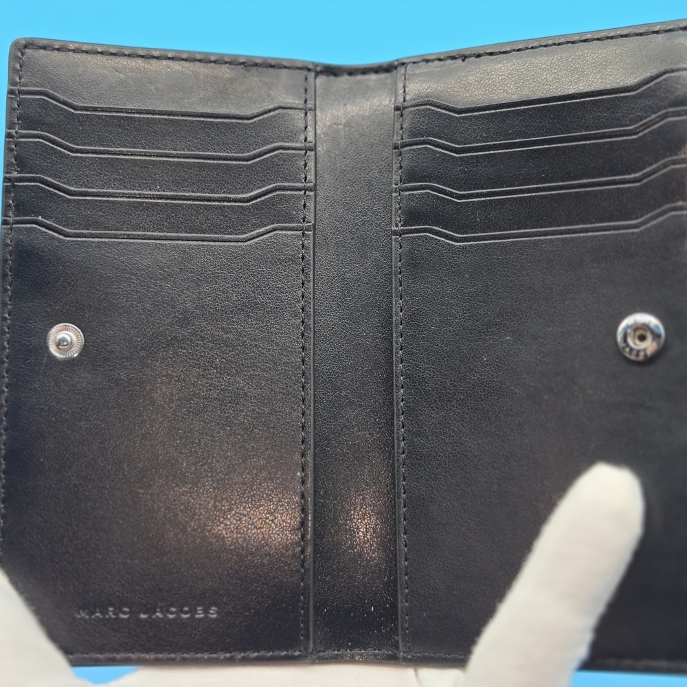 Marc Jacobs Black and White Logo Wallet - Picture 3 of 6